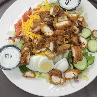 Parkhouse salad with fried chicken.