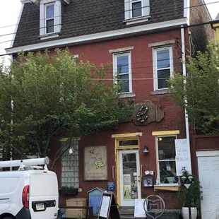 Storefront on Grant Street