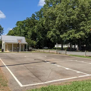 Abernathy Park, Huntersville