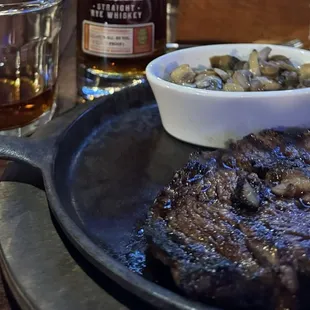 12ounce ribeye, medium, mushrooms and a side salad.