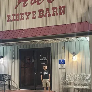 Abe&apos;s