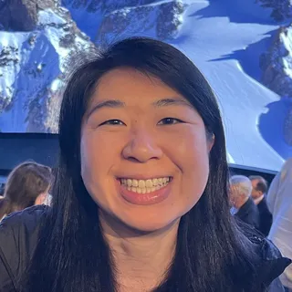 Lesli H.