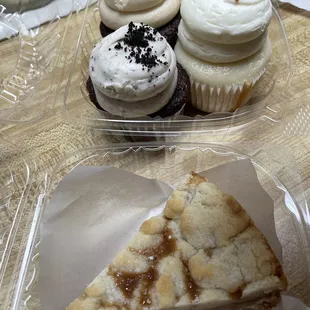 Cookies and crème cupcake. Birthday cake cupcake. Peanut butter chocolate cupcake. Carmelita.