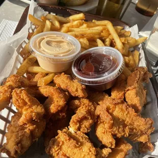 Chicken fingers and fries