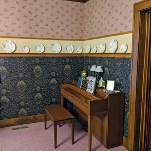 A piano in the dining room allegedly played by Nat King Cole himself