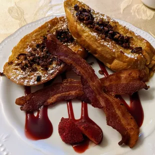 French toast and bacon breakfast