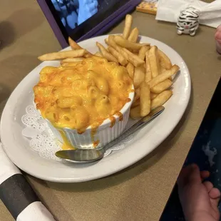 Mac &amp; Cheese Kids Menu