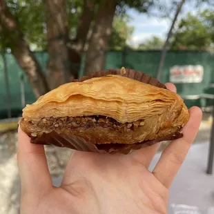 1. Baklava (1 pc)