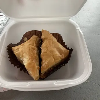 1. Baklava (1 pc)