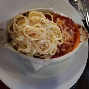 Lunch special : fettucine and lasagna