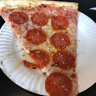 - Item Pizza
