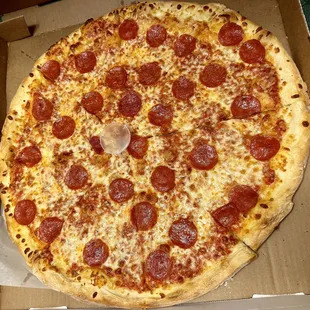 18 inch pepperoni pizza
