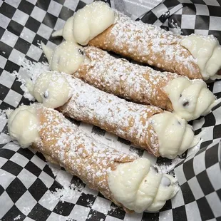 Cannoli