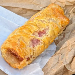Sausage Roll | Instagram: @telephonesmoothie