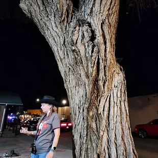 Undertaker hanging tree ghost stop. 110 minute ghost tour. October 2024