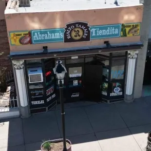 Overhead of histórica tiendita