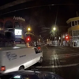 ABS Seafood van running red light and almost hit a cyclist who rode on the green light!