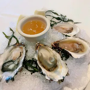 Oysters - 2 pcs. Beausoleil; 2 pcs. Pt. Reyes Miyagi.