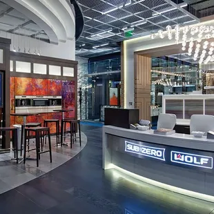 Sub-Zero, Wolf &amp; Cove show room.
 #winecellar
 #winecoller
 #wineenthusiast
 #wineratings
 #wineadvocate 
 #subzero 
 #wolfoven 
 #wolfrange