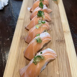 Salmon Toro
