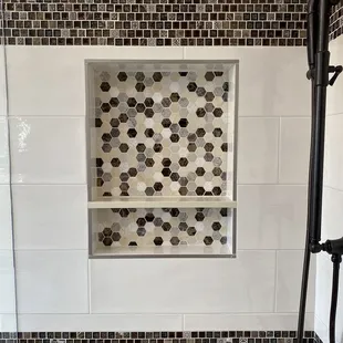 Niche and shower decorative tile