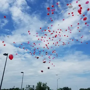 Saying good to a big sooner fan!