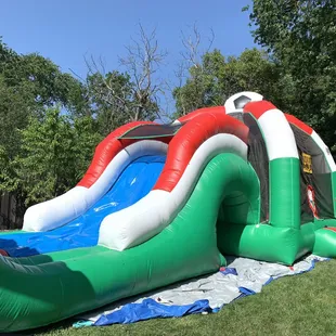 Enormous jump house