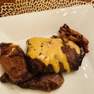 Skirt steak- pickled beech mushrooms, dashi potato, uni cream $32