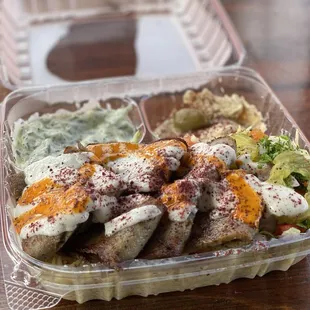 Mediterranean Lamb Plate With Pita Bread