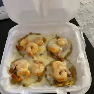 Tostones with shrimp