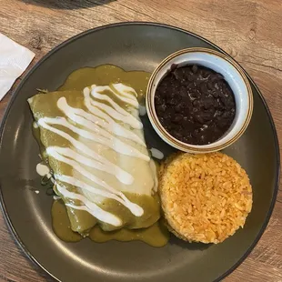 Chicken Enchiladas with Green Sauce