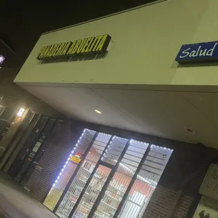 the outside of a restaurant
