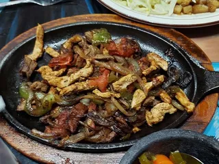 Cazadorez Mexican Restaurant