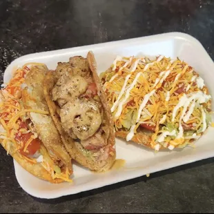 The legend Ground beef , Suave Shrimp , crispy tostada