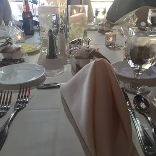 Great table layout!! So beautiful