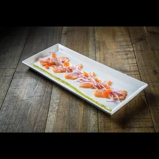 Salmon carpaccio