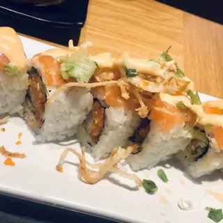 Salmon Crunch Roll