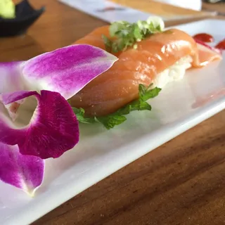 Salmon Sushi
