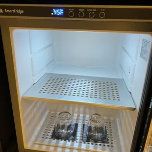 Chilled water glasses...a nice touch.