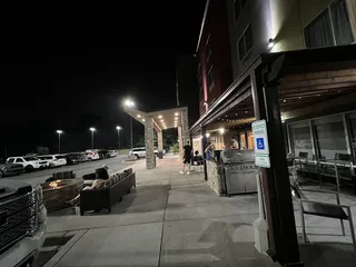 Cobblestone Hotel & Suites - Charlestown