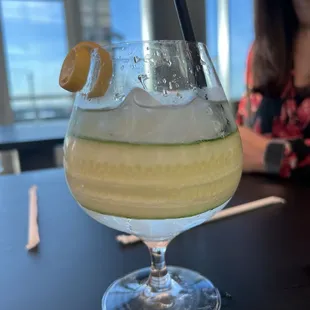 Signature gin &amp; tonic