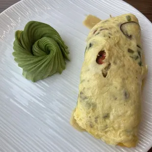 Omelette with avocado