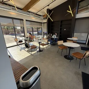 Seating area, no outlets. Comfy chairs, loved the padding!