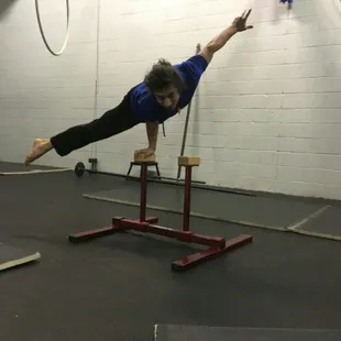 Handbalance instructor Eddie Barron