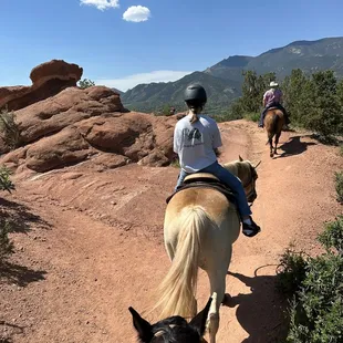 Garden of the Gods 2 hrs trail ride