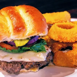 Basic Burger - 8oz. CAB patty, lettuce, tomato, onionn w/ side