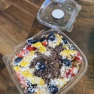 Dragonfruit açaí bowl  Custom Bowl 16oz