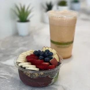 Make your own bowl! And a Fresh Cantaloupe Juice (Coconut Water Base)