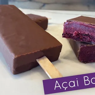 Our most popular Acai Blend "The Tahiti" dipped in dark chocolate