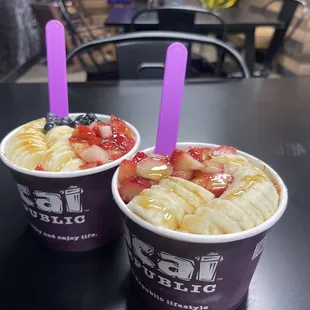 São Paulo (one regular and one with extra honey and blueberries)